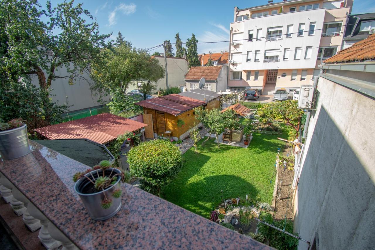 Appartement Studio Apartman Dalia à Zagreb Extérieur photo